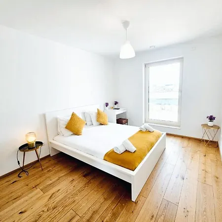 Urban Retreat Flat With Terrace And Parking Apartment Luxembourg