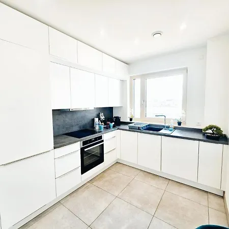 Apartment Urban Retreat Flat With Terrace And Parking *